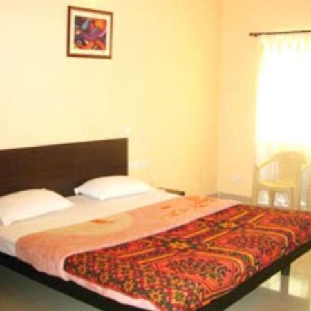 Hotel Balaji Calangute Resort ภายนอก รูปภาพ